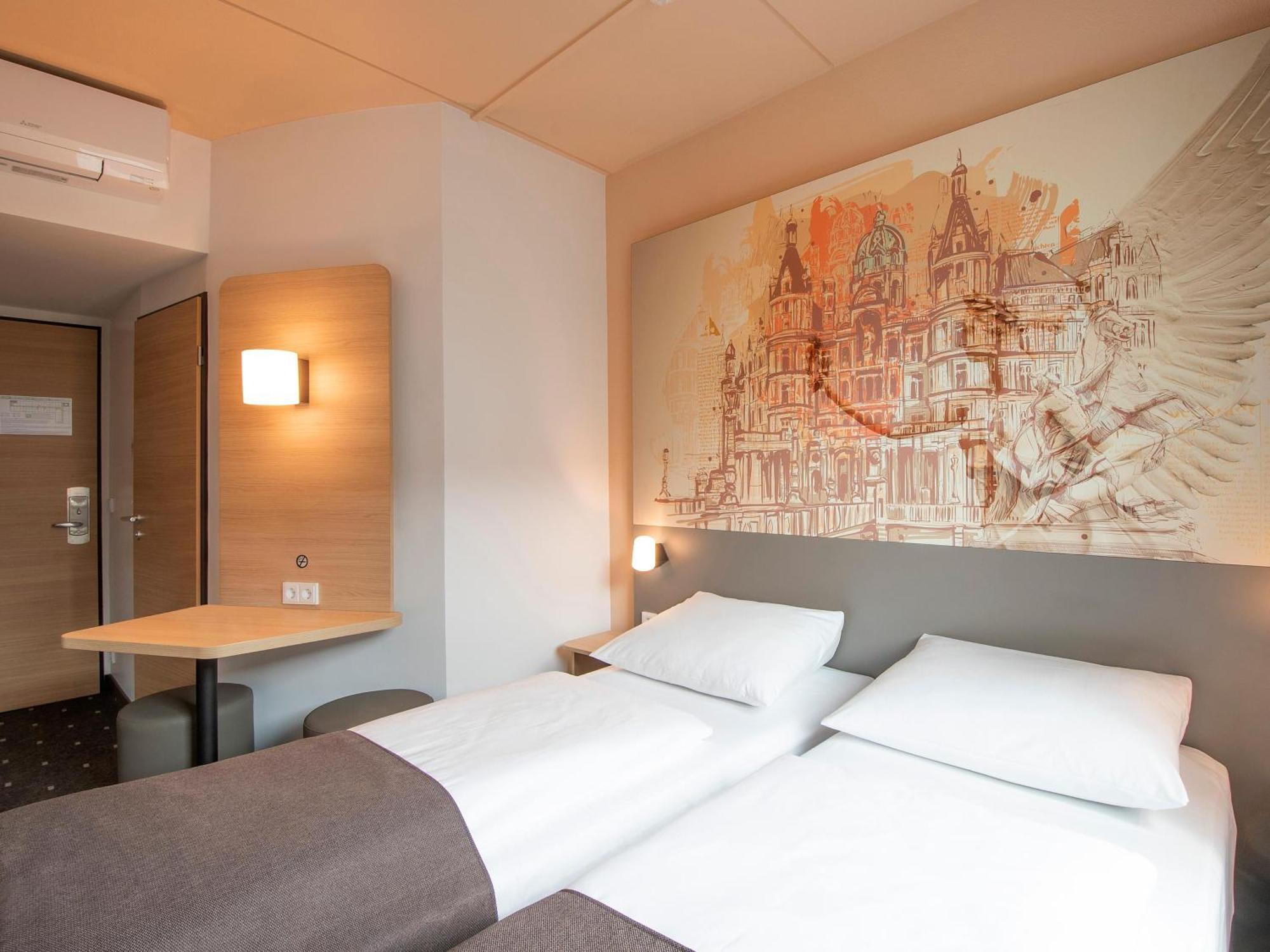 B&B Hotel Schwerin-Sued Esterno foto